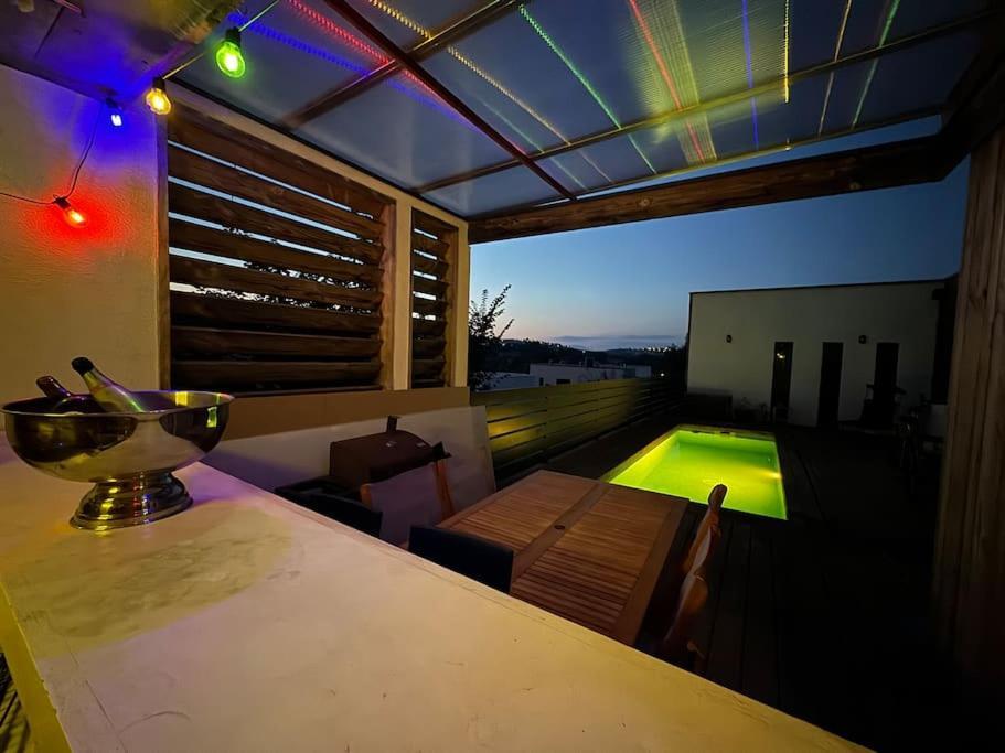 Luxury Villa With Pool And View Juvignac Exterior photo