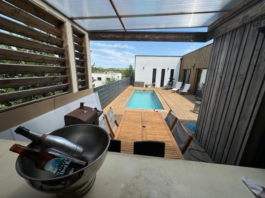 Luxury Villa With Pool And View Juvignac Exterior photo
